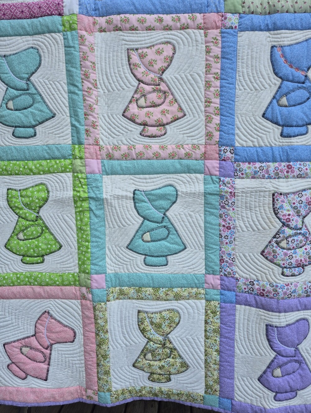 Vintage Sunbonnet Sue Patchwork Quilt - Handmade